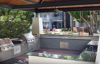 Bbq cabana with picnic area and water feature